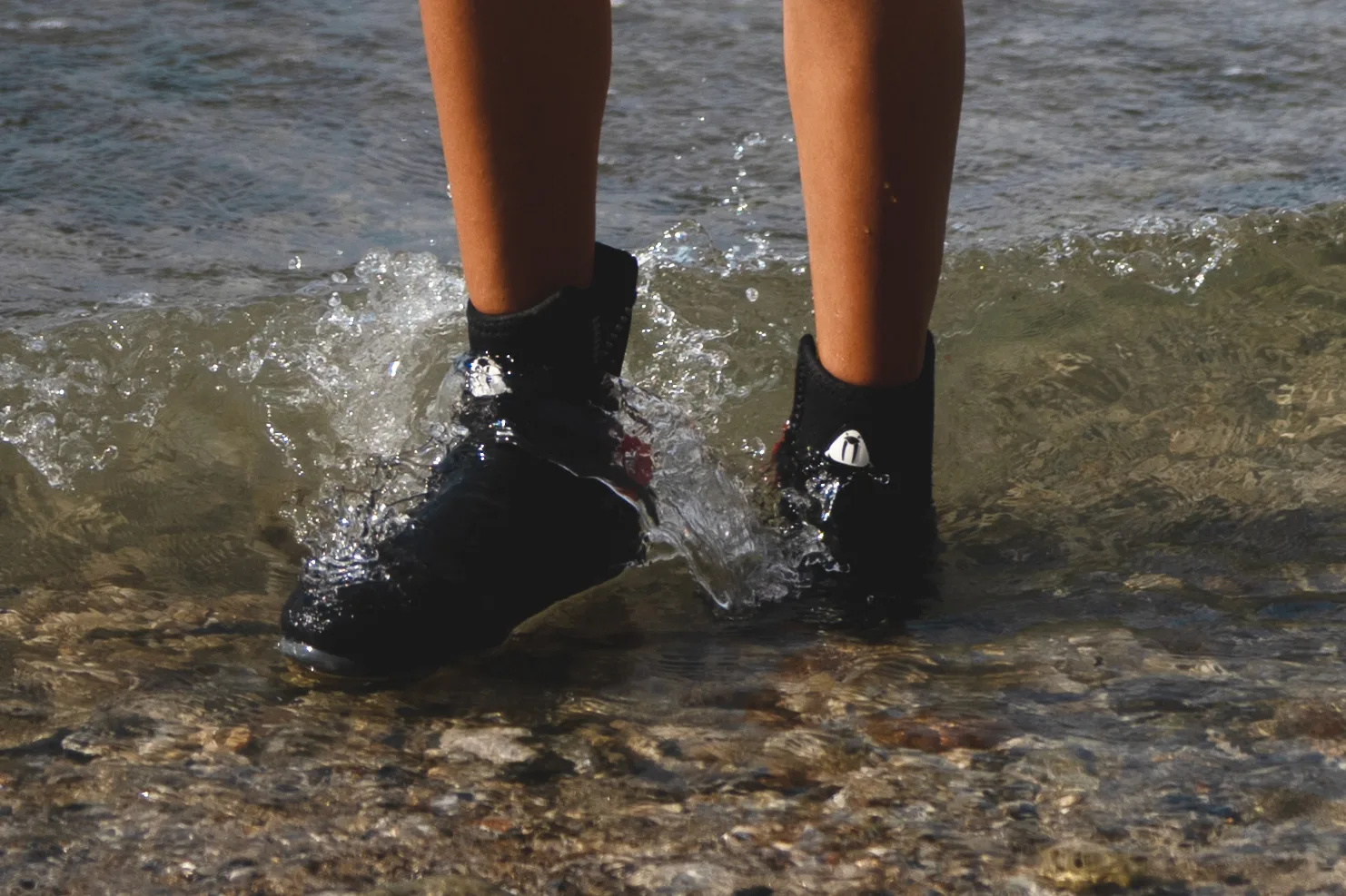 waterproof diving B2 6.5mm semi-dry boots.
